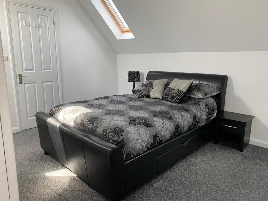 Cute 1 Bedroom House With Pool / Ping Pong Table. Biggleswade Exterior foto